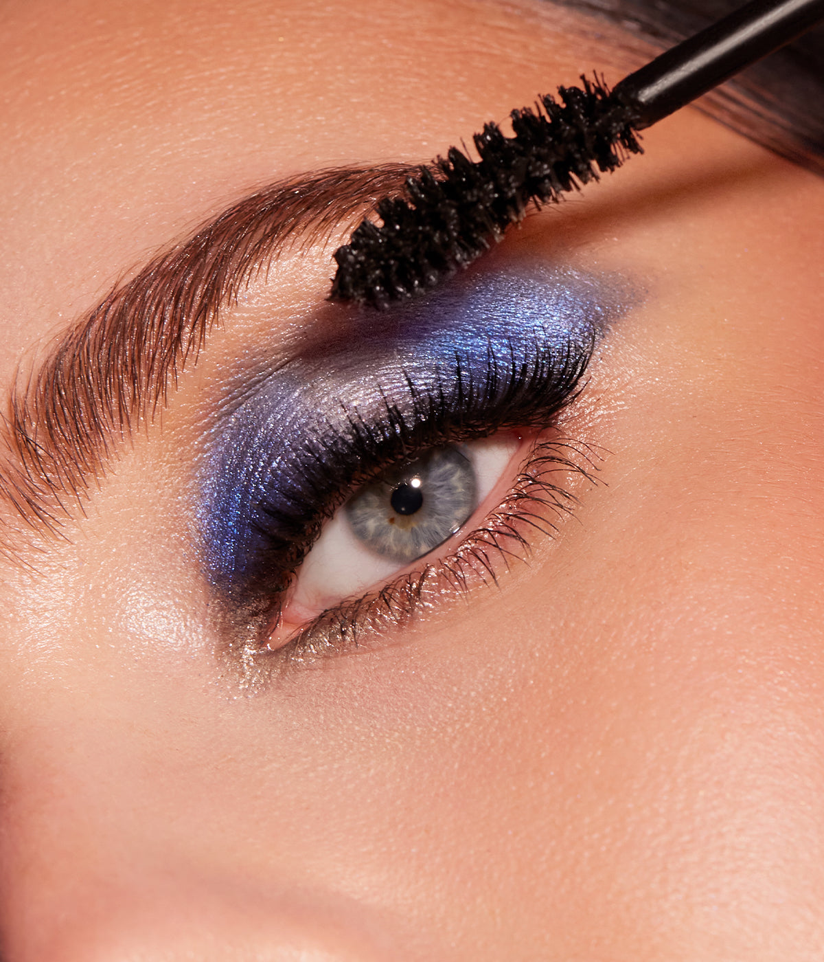 NutriVolume_Mascara_closeup_c098a6b8-1120-44b7-800b-d12d4903aa17